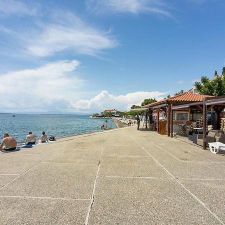 Apartments With A Parking Space Selce, Crikvenica - 5531 Esterno foto